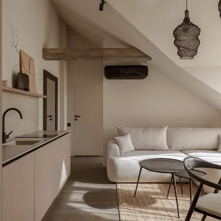 Hill & Апарт-отель Паланга