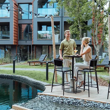 Hill & Aparthotel 3*