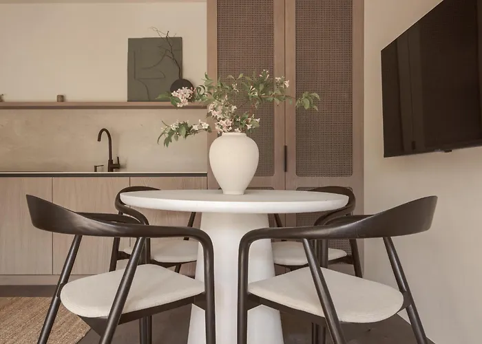 Hill & מלון דירות פלאנגה