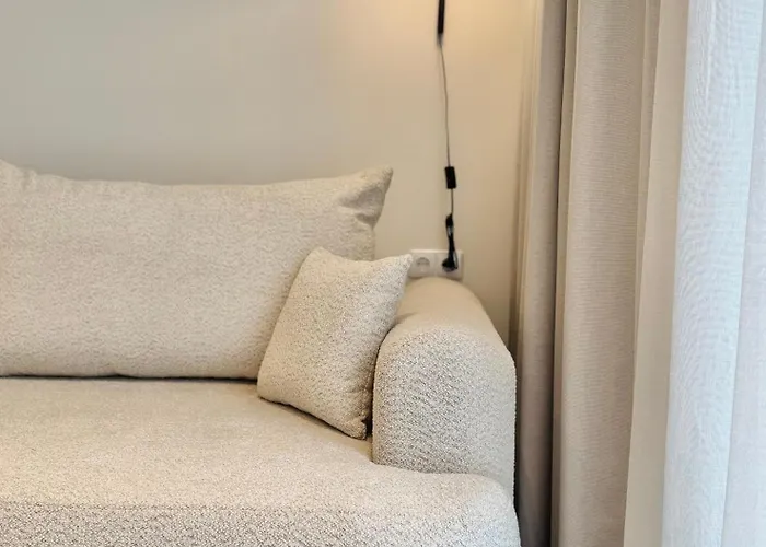 Hill & מלון דירות 3*